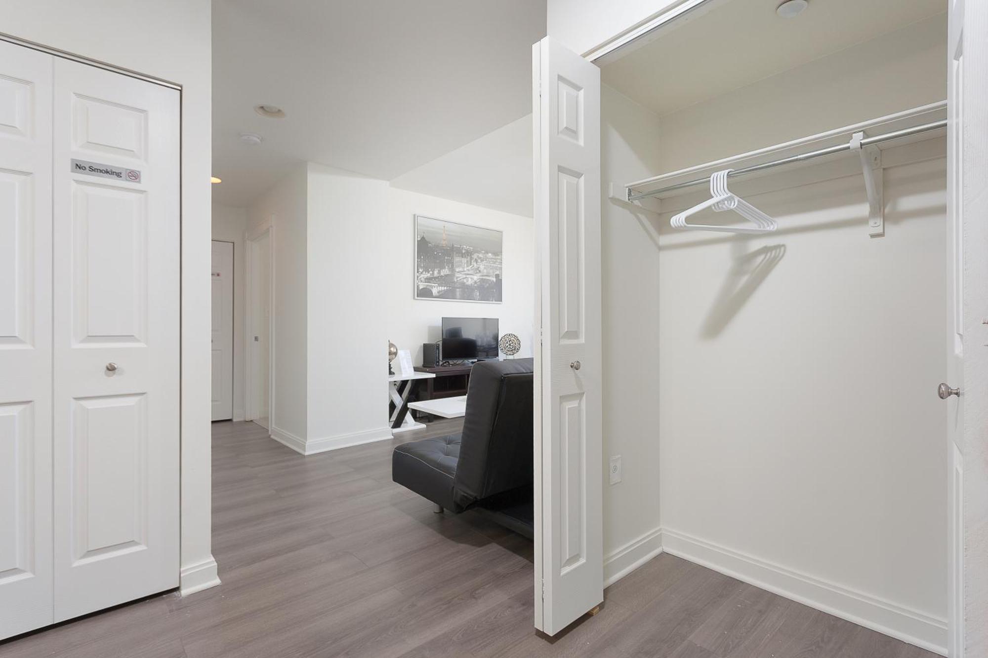 Fantastic Philly Fully Furnished Apartments *
